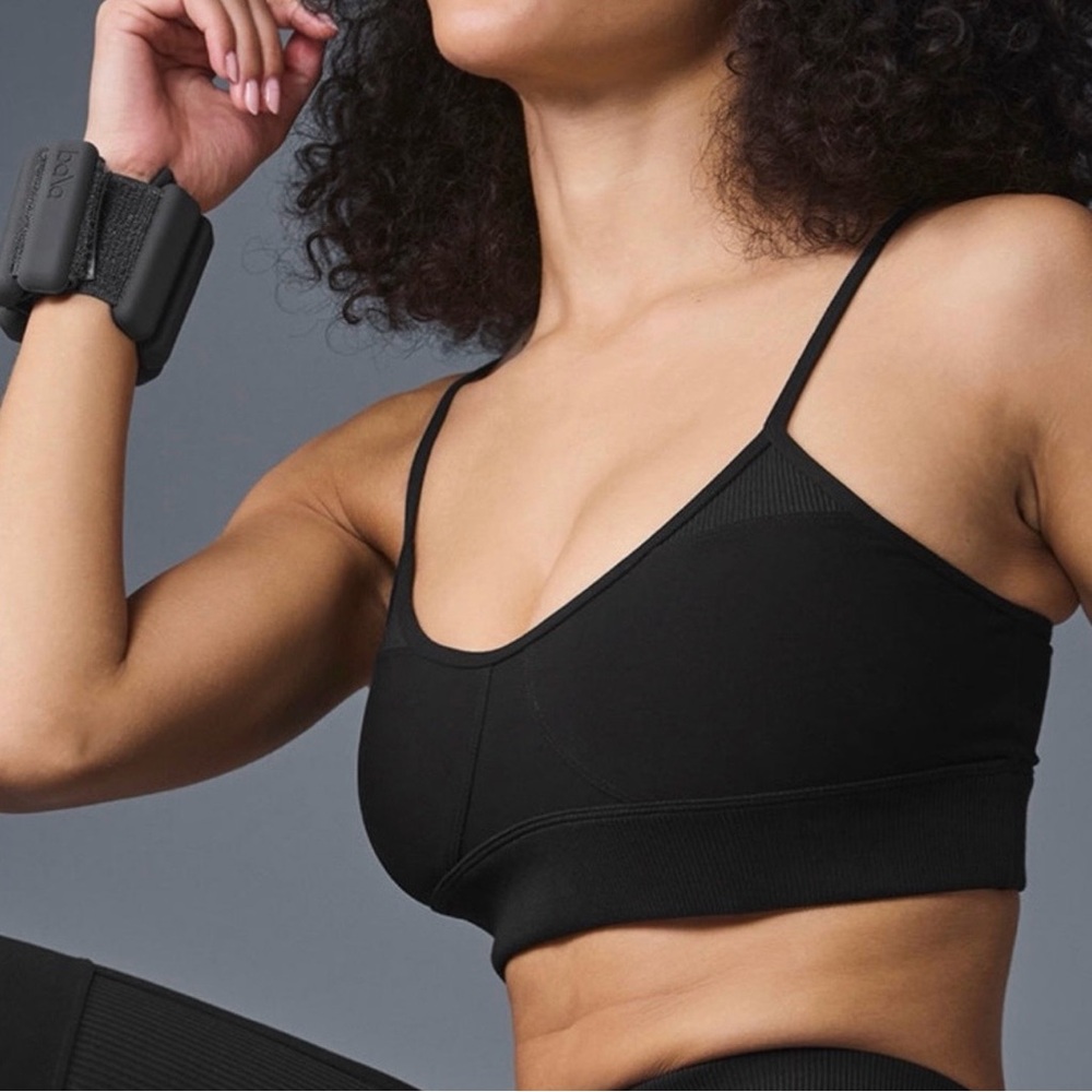 NWT Alo Yoga Alosoft Head Start Bra - Black- Size Small
